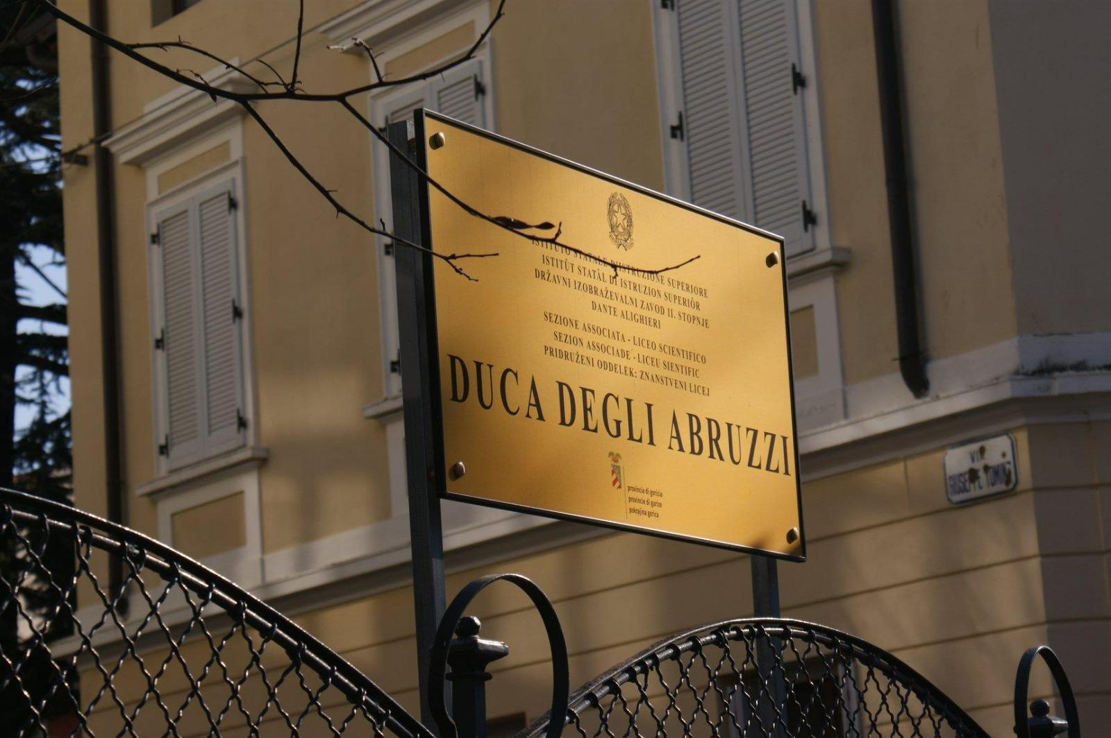 Copertina per Riparte la scuola a Gorizia, classi dello scientifico spostate al classico